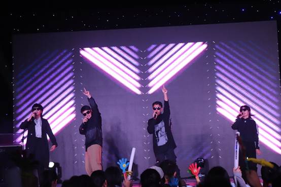 说明: E:\程子良\7.团学\4.迎新晚会\11.6迎新晚会2\IMG_1029.jpg